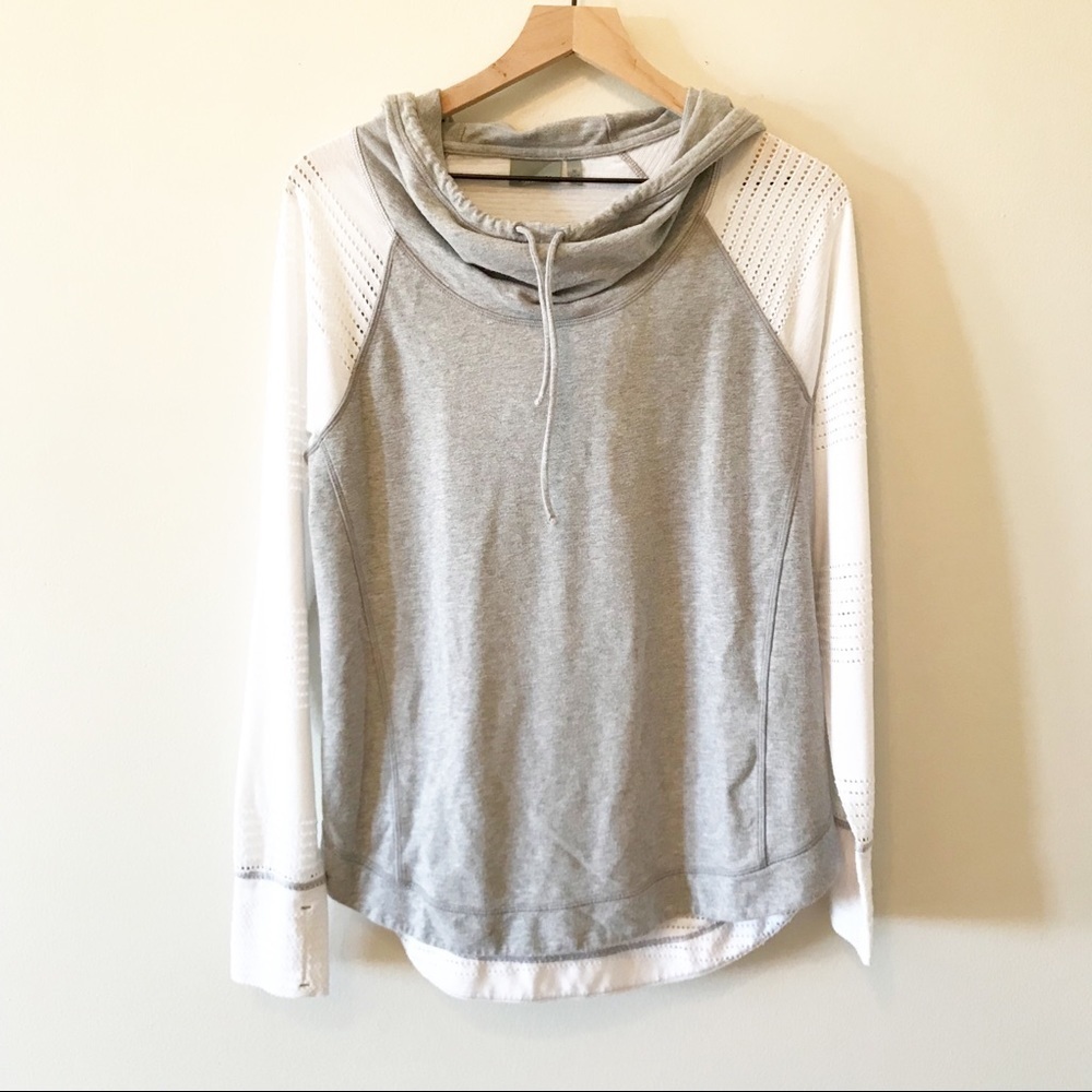 Athleta Gray and White Hooded Pullover With Perforated Vented Back Size Medium